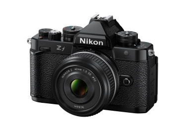 NIKON Zf Noir + Z 40 mm f/2 SE