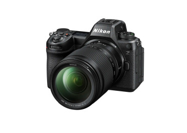 NIKON Z6III + Z 24-200 mm f/4-6,3 VR