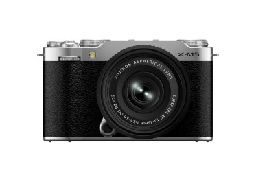 FUJIFILM X-M5 Silver + XC 15-45 mm f/3,5-5,6 OIS PZ