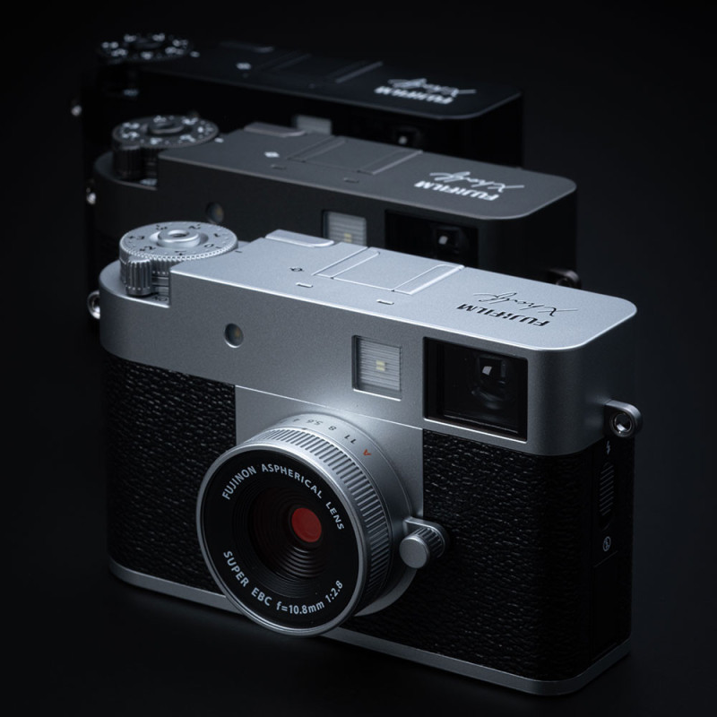 FUJIFILM X half Charcoal