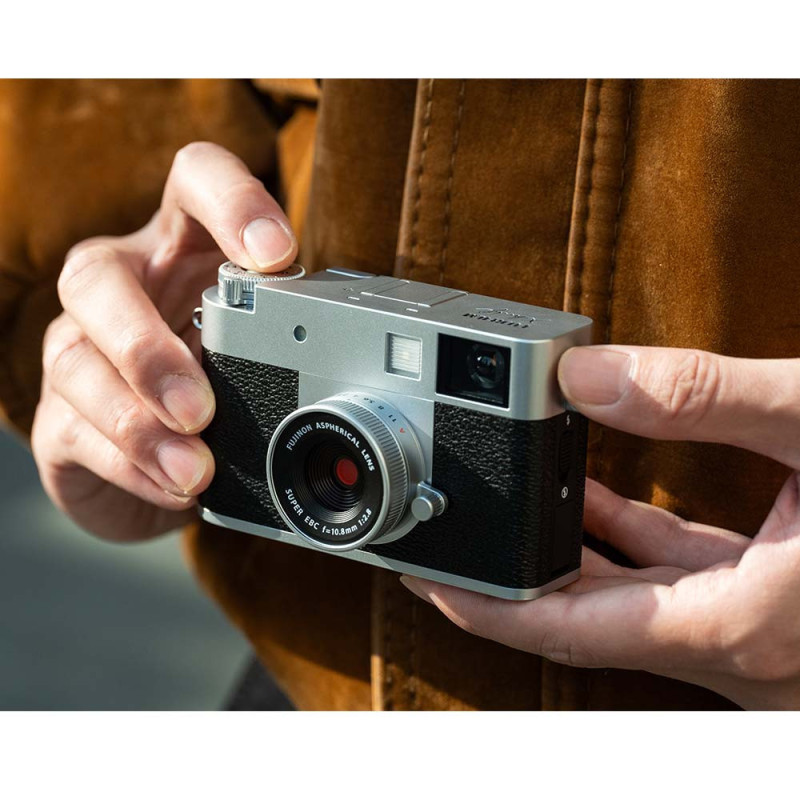 FUJIFILM X half Charcoal