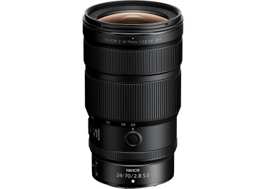 Nikon Z 24-70 mm f/2,8 II S de face