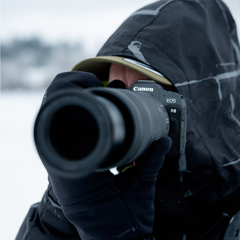 CANON EOS R8 + 2e batterie LP-E17 + Sac à dos Tenba Fulton V2 14L