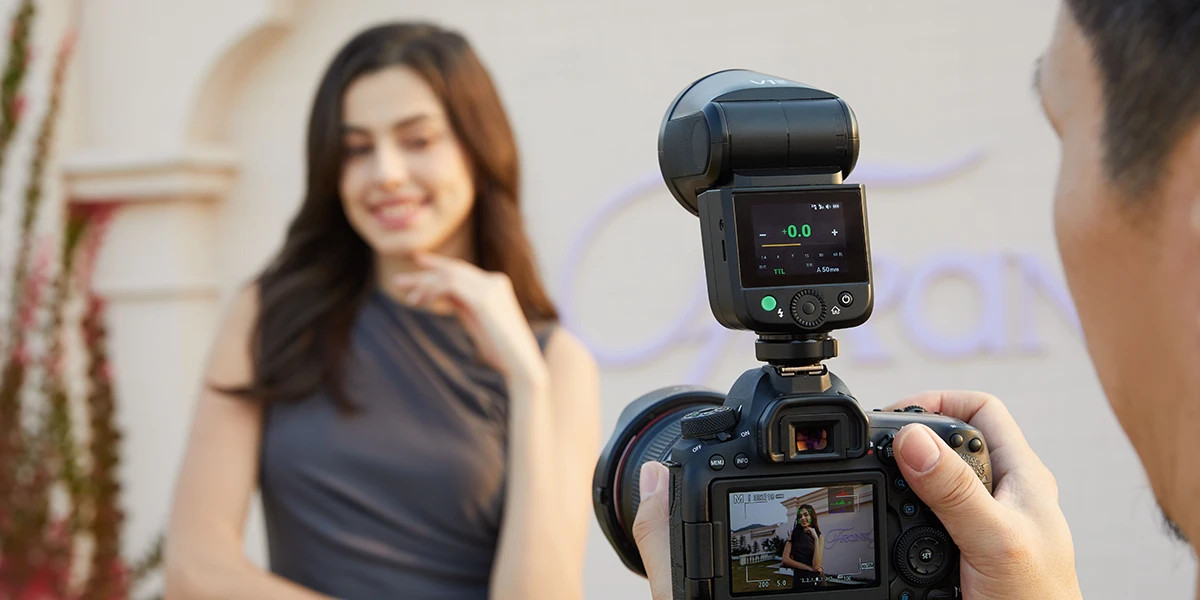Godox V1 Mid OM - Flash cobra compact TTL pour Olympus et OM System