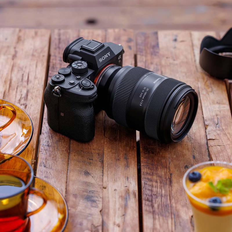 TAMRON-35-100-F2-8-DI-III-VXD-SONY-FE_A078_Objectif-Hybride
