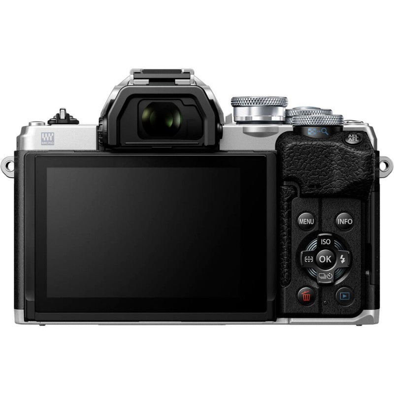 OLYMPUS OM-D E-M10 Mark IV Argent + 14-150 mm f/4-5,6 II ED