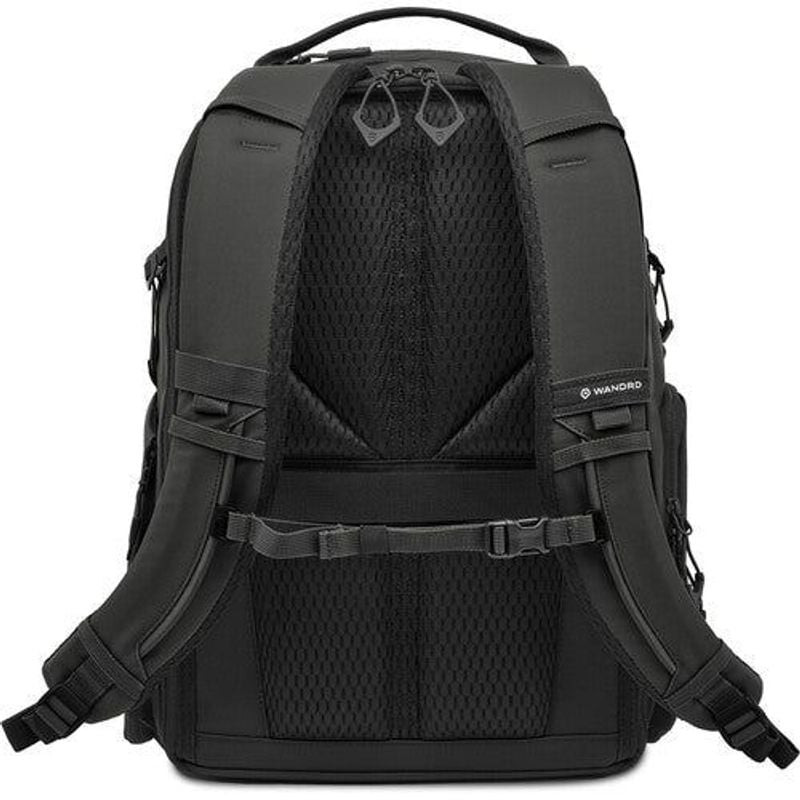 Vue arrière du sac à dos WANDRD PRVKE 21L noir : panneau dorsal rembourré, canaux d'air mesh, sangle