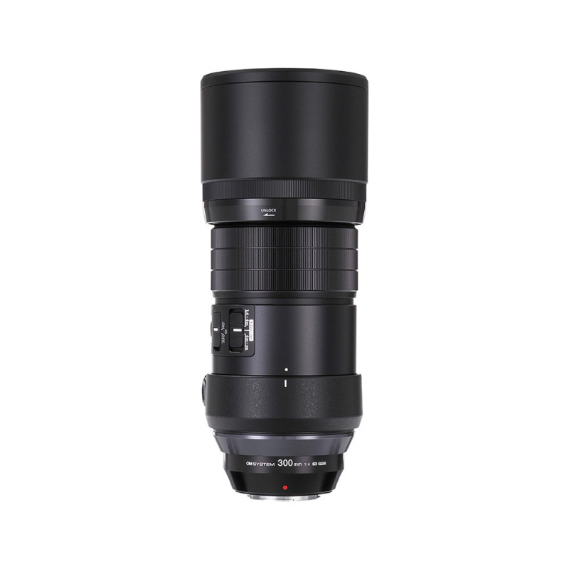 OM SYSTEM 300 mm f/4 IS PRO