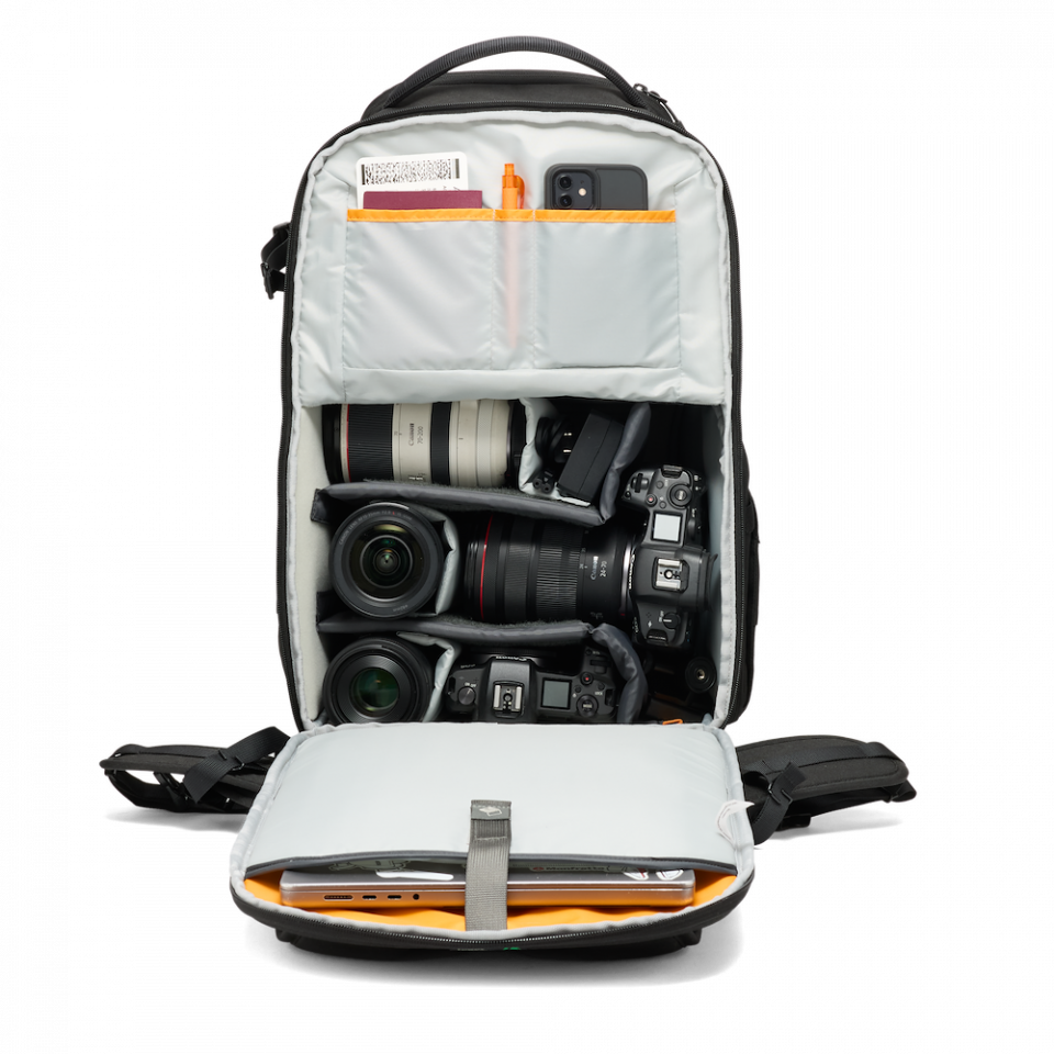 Sac LOWEPRO BP450 AW IV - 28L, cabine et protection météo