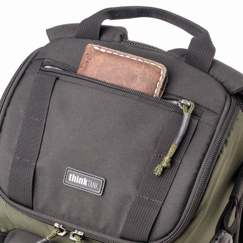 THINK TANK DARKLIGHT BACKPACK 14L MONTANE GREEN – détail du sac photo urbain