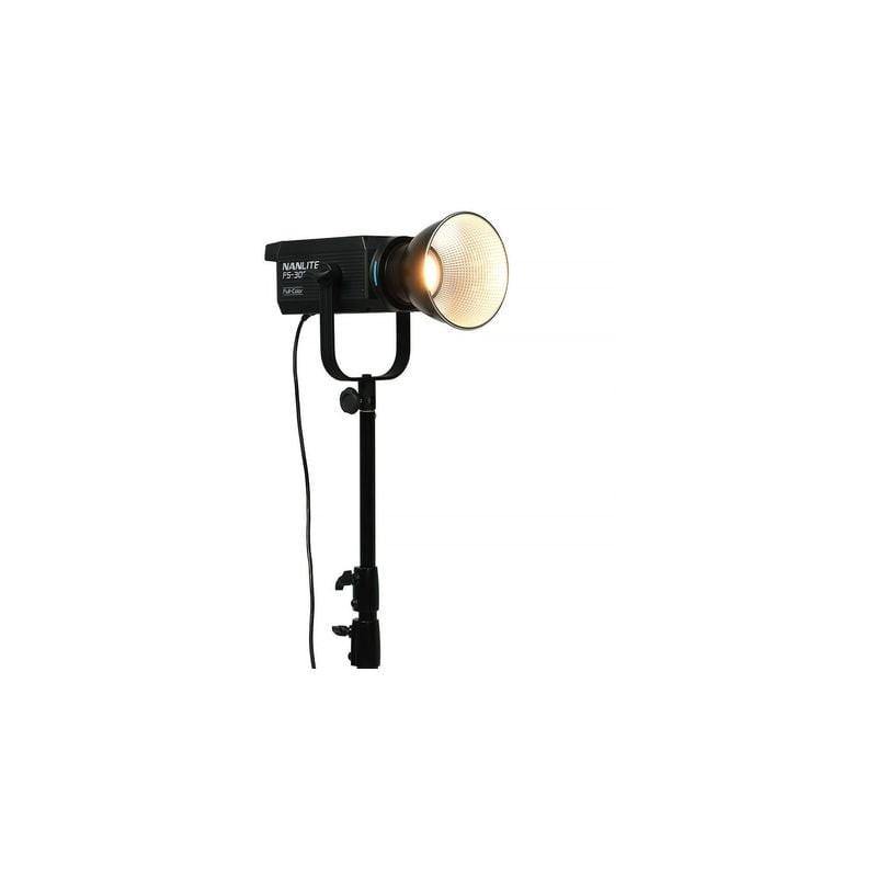Vue de face du projecteur NANLITE FS-300C 300W RGBW COB LED avec monture Bowens et tête réglable.