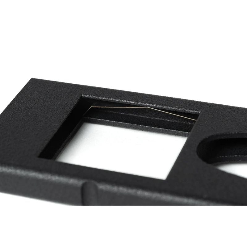 Gros plan du porte-diapositives VALOI easy35 v2 2010659 avec ressorts à lames métalliques et guides 