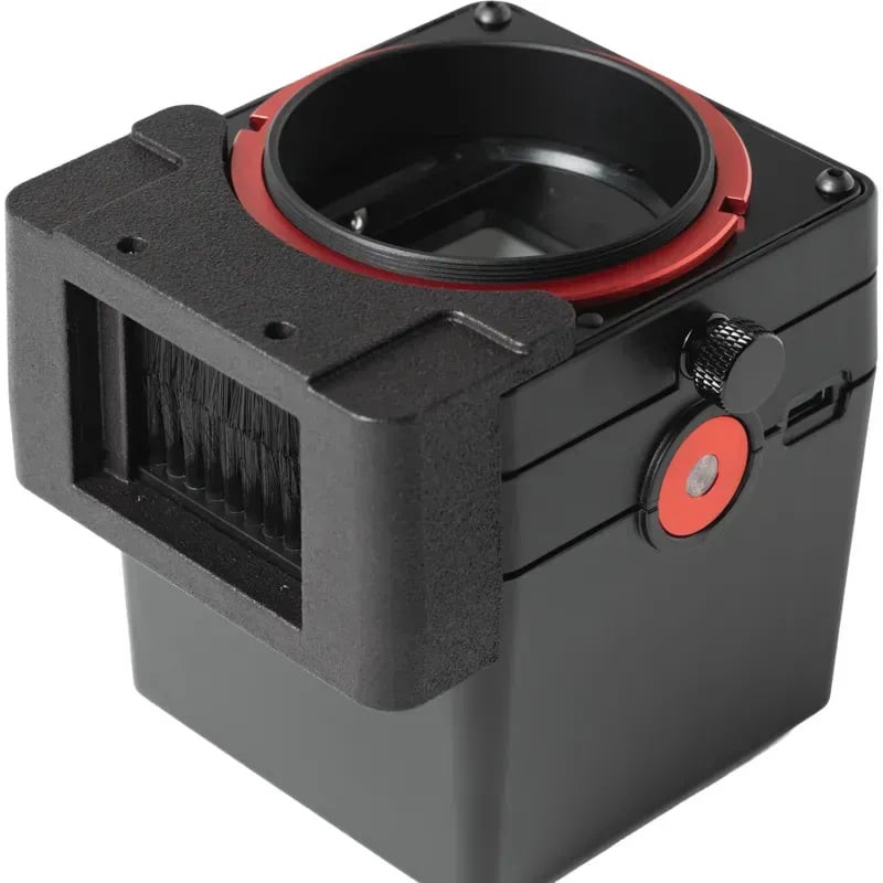 VALOI easy35 v2 Duster nettoie la surface du film pendant la configuration de numérisation