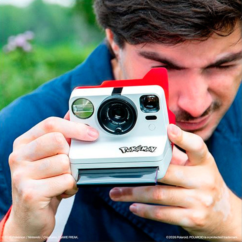POLAROID NOW GEN 3 POKEMON POKE BALL EDITION Life style