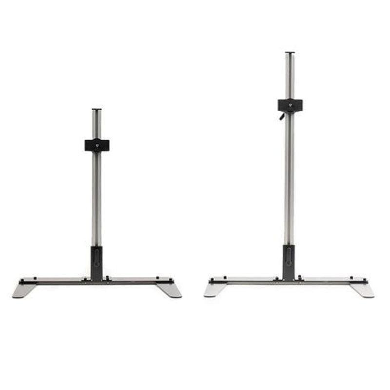 VALOI 360 ESSENTIAL COPY STAND V2 sur fond neutre, visible en entier, éclairé en douceur
