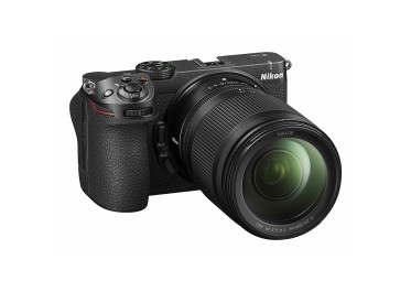 NIKON Z5IIC Noir + Z 24-200 mm f/4-6,3 VR