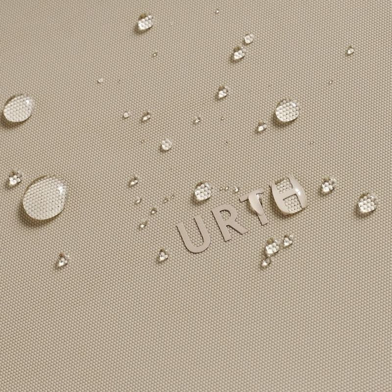 Détail de l'URTH ARKOSE CAMERA INSERT BEIGE : insert photo en nylon recyclé beige avec cloisons ajus