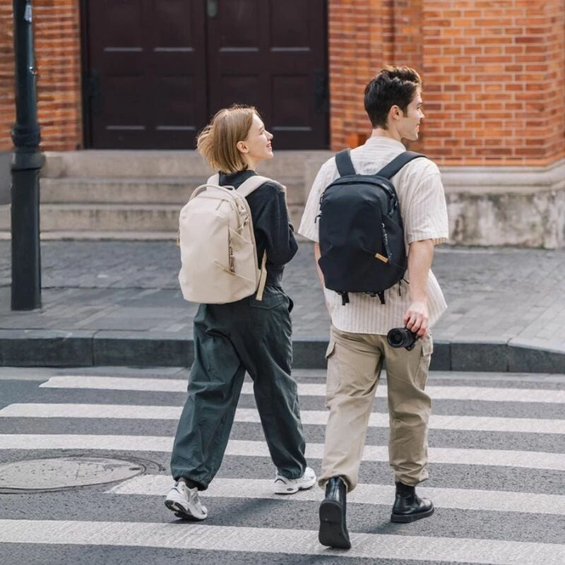 PGYTECH ONEGO LITE BACKPACK 12L CREME