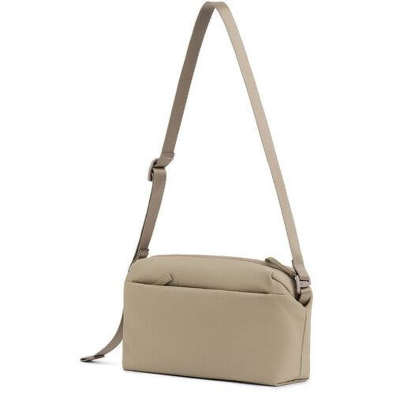 URTH DOLOMITE 5.1L CAMERA SLING BEIGE