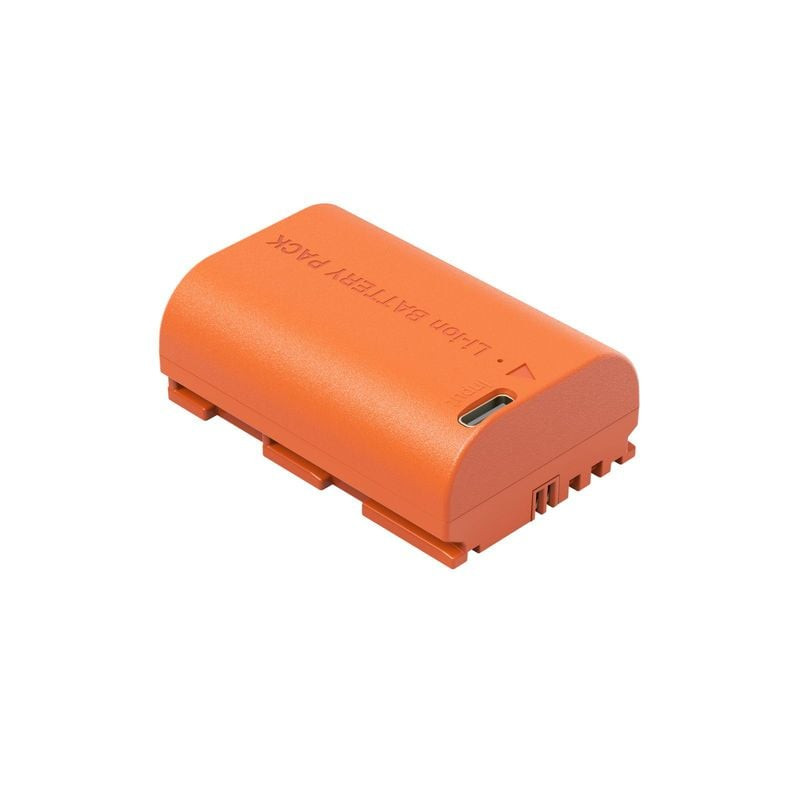 Batterie SmallRig 5407 orange LP-E6P vue inclinée montrant le port USB-C et l'étiquette Li-ion