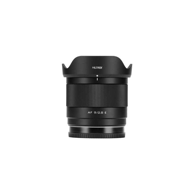 Objectif ultra grand-angle VILTROX AF 9 mm f/2,8 Air Sony E APS-C en packshot sur fond blanc