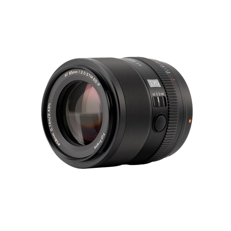 Objectif Viltrox AF 85mm f/2.0 EVO FE noir, vue de trois quarts avant avec filetage de 58 mm et séle
