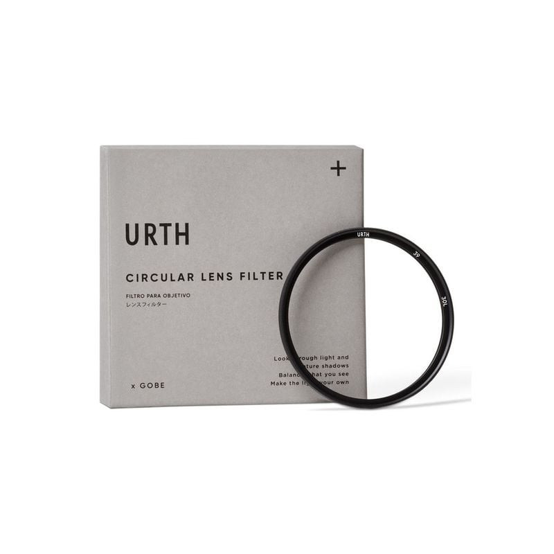 Filtre UV Plus URTH 39 mm à côté de son emballage gris URTH CIRCULAR LENS FILTER