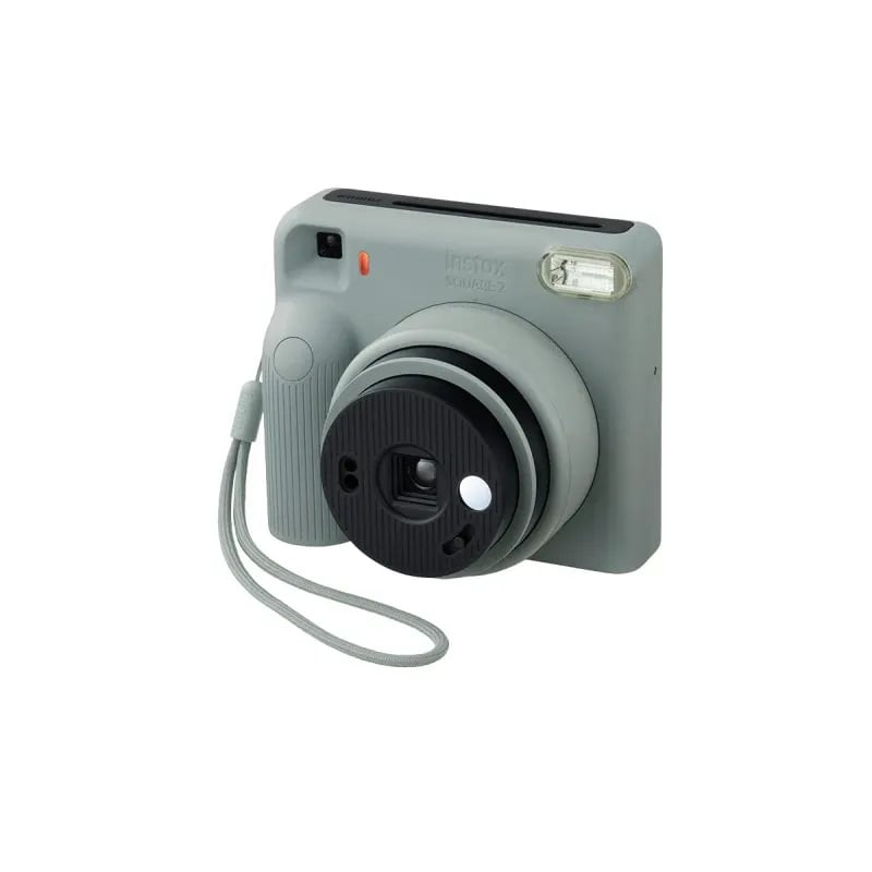 Appareil photo instantané FUJIFILM INSTAX SQ2 BLEU ARDOISE en situation, format carré et design élég