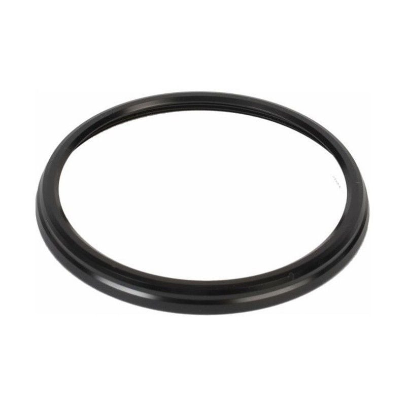 Bague de protection de filetage d'objectif noire FUJIFILM LCR-X100 sur fond blanc