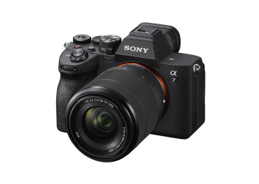 SONY ALPHA 7 IV + FE 28-70 mm f/3,5-5,6 OSS