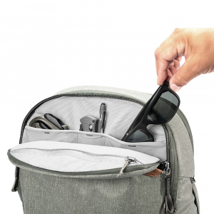 backpack-30l-sage-green2
